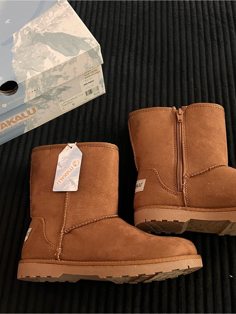 Girl size 1 Suede boots
